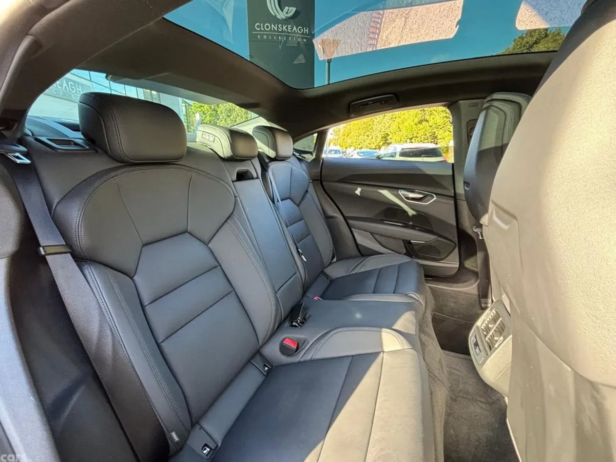 Audi e-tron GT Coupe, Electric, 2024, Blue