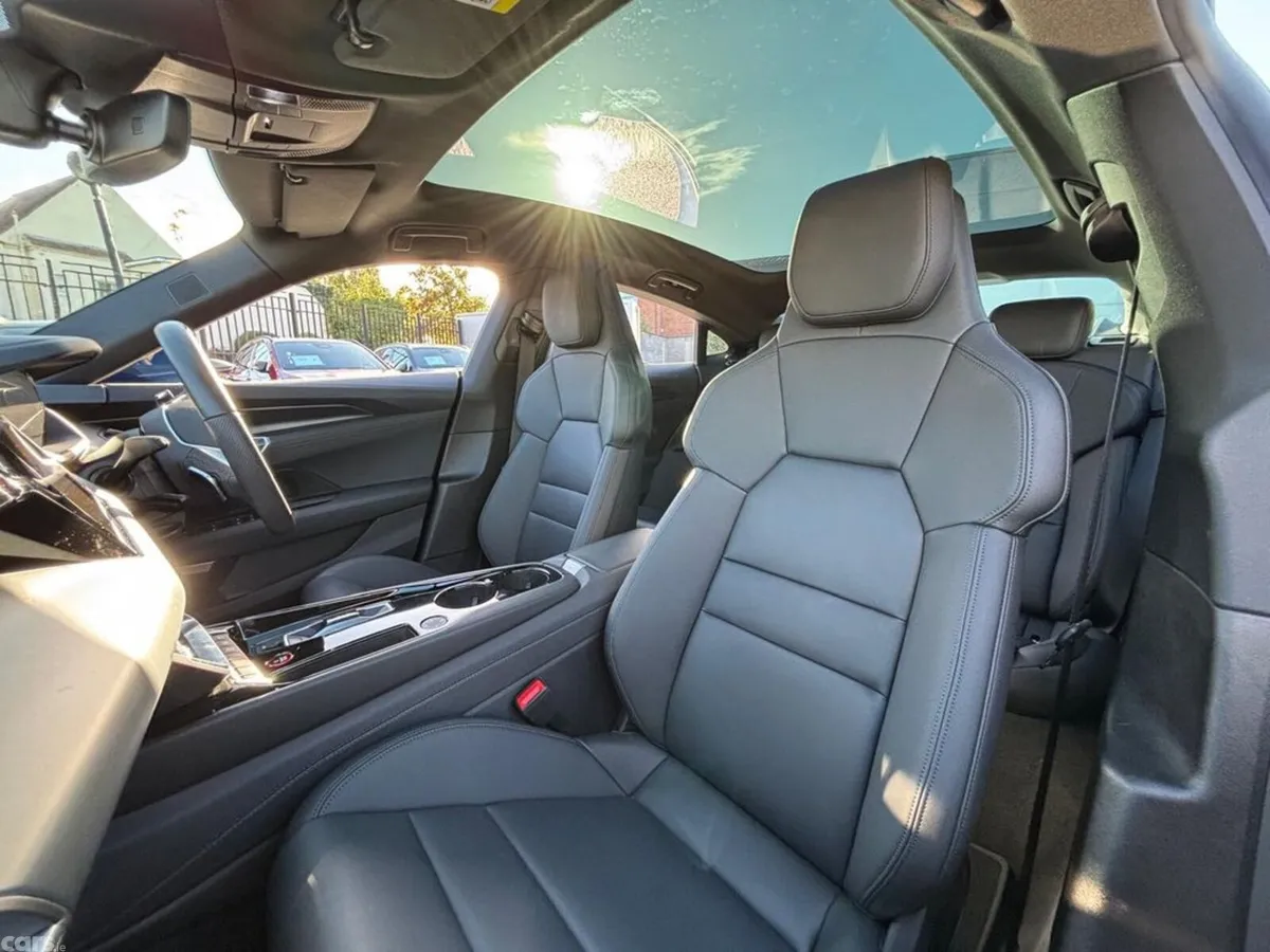 Audi e-tron GT Coupe, Electric, 2024, Blue