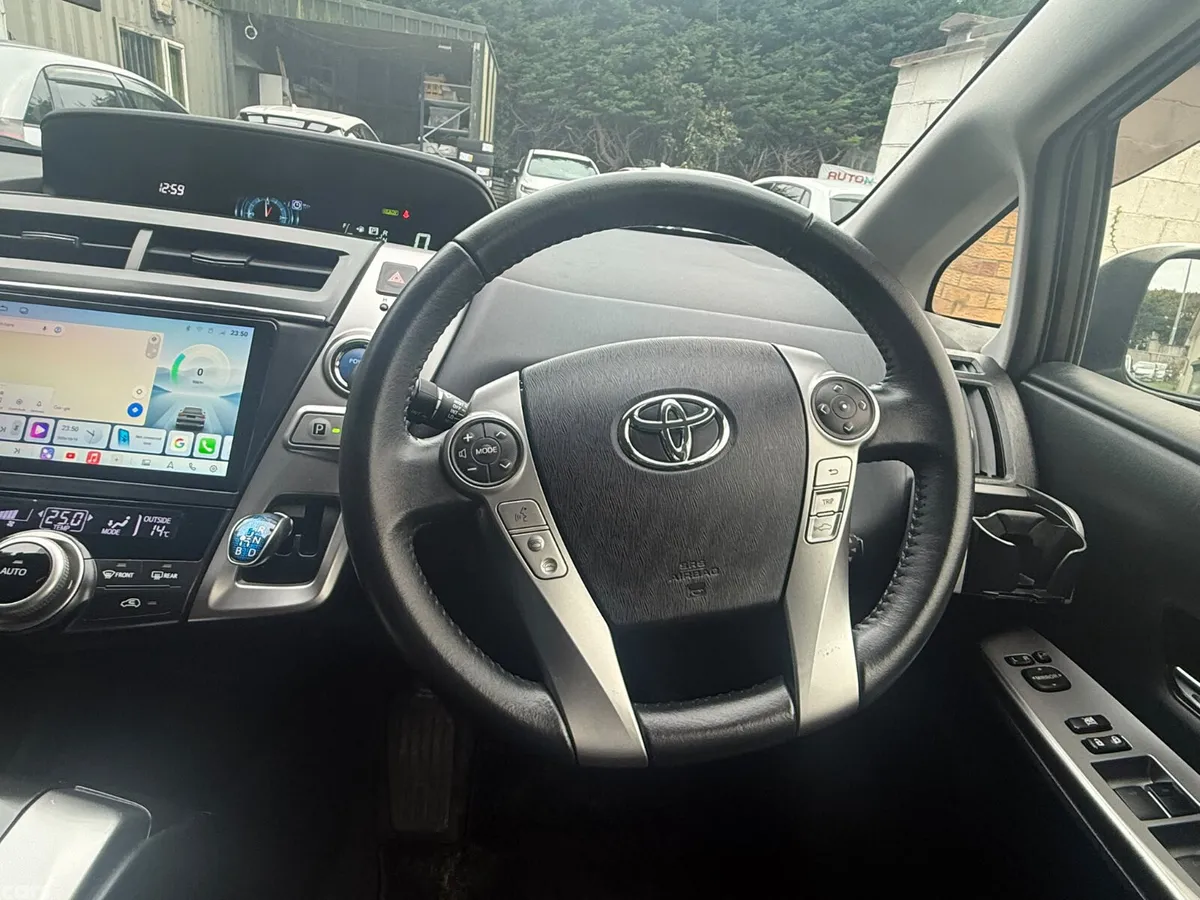 Toyota Prius MPV, Petrol Hybrid, 2017, Silver