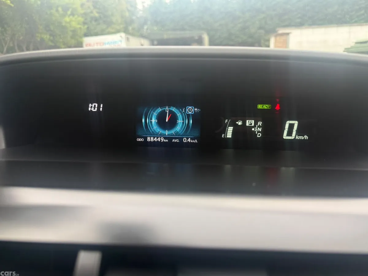 Toyota Prius MPV, Petrol Hybrid, 2017, Silver