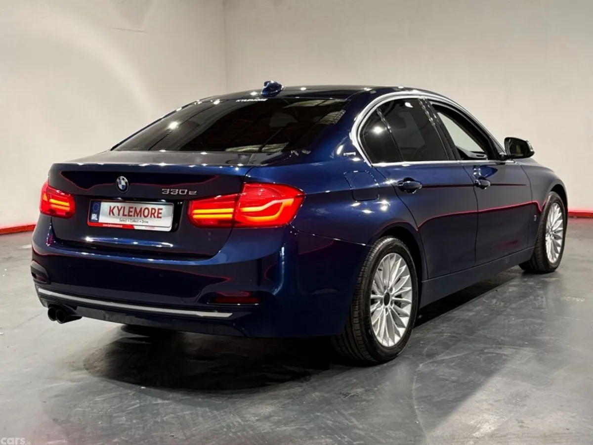 BMW 3-Series Saloon, Petrol Plug-in Hybrid, 2018, Blue