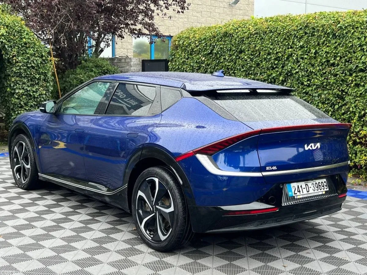 Kia EV6 MPV, Electric, 2024, Blue