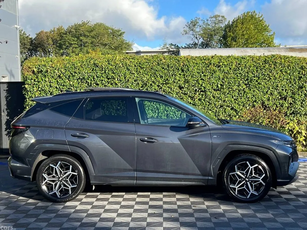 Hyundai Tucson SUV, Petrol Plug-in Hybrid, 2023, Grey