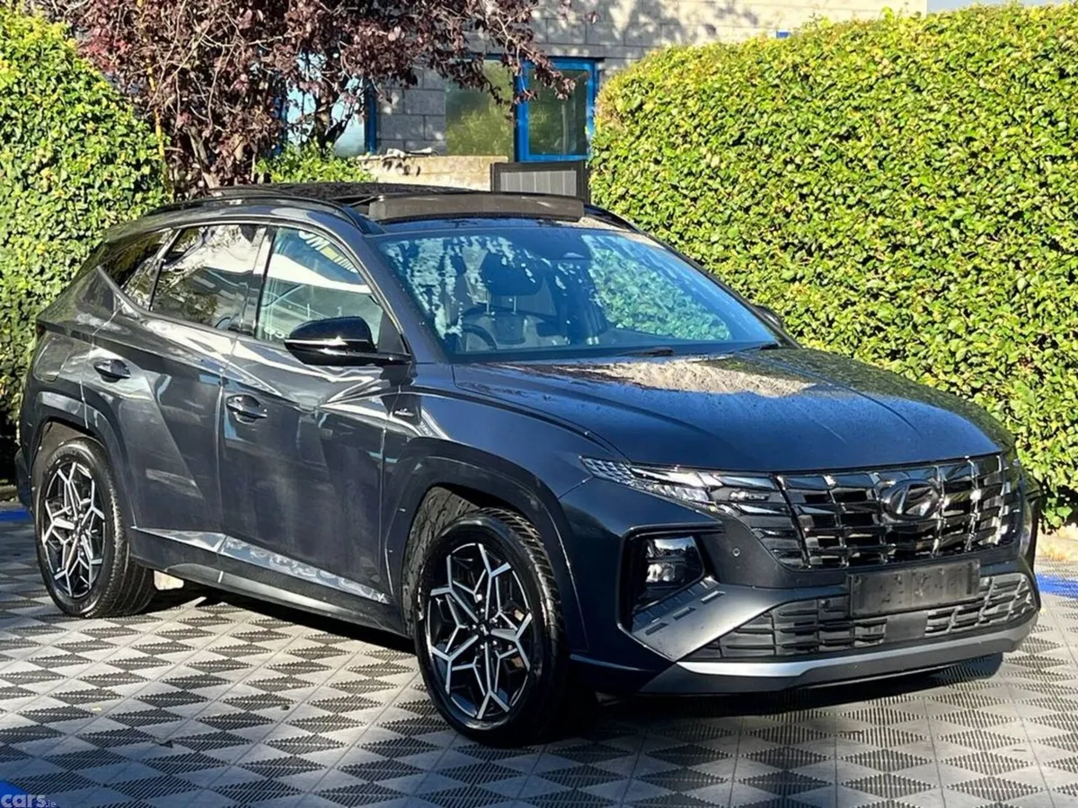 Hyundai Tucson SUV, Petrol Plug-in Hybrid, 2023, Grey