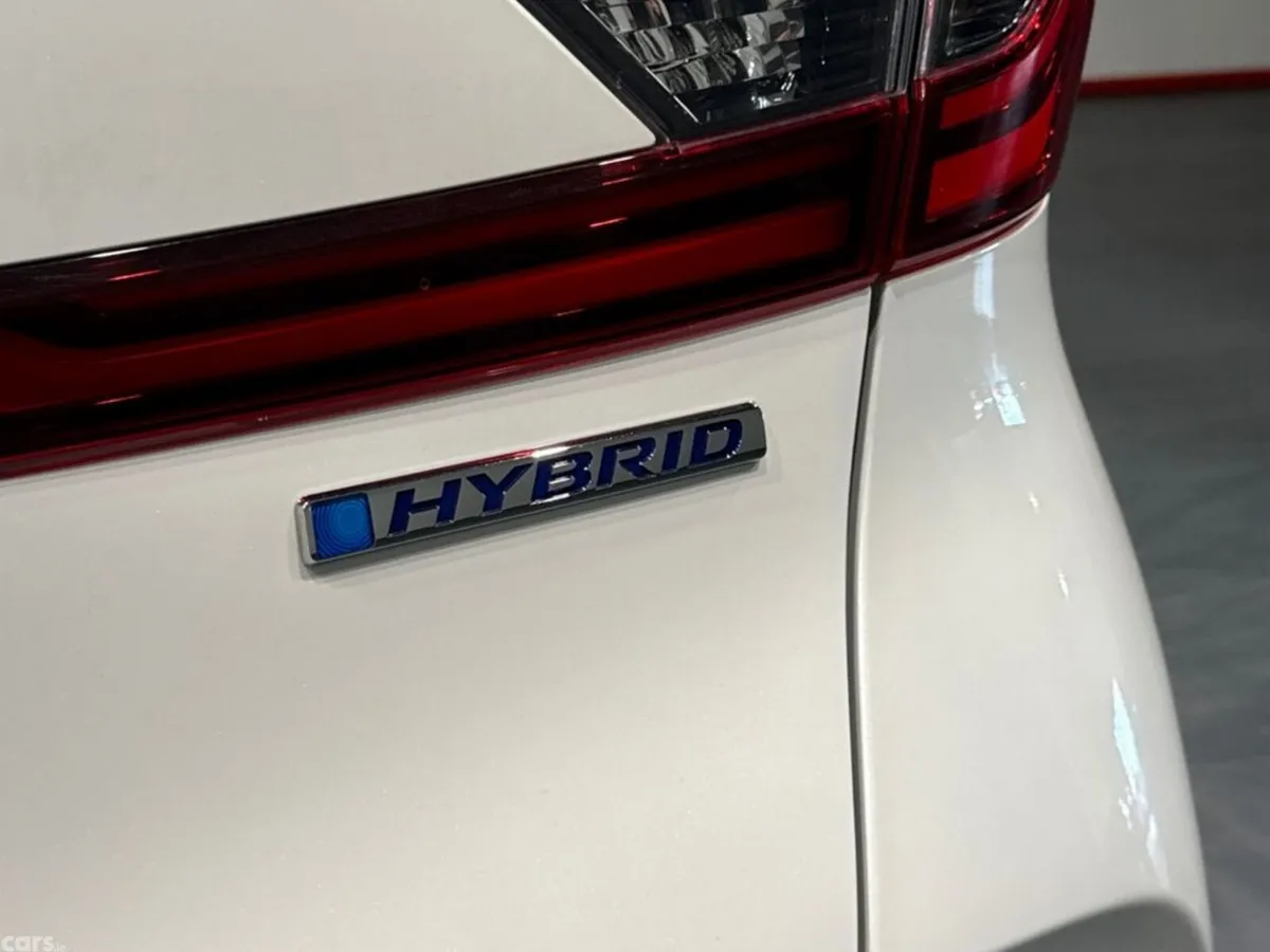 Honda Shuttle Estate, Petrol Hybrid, 2020, White