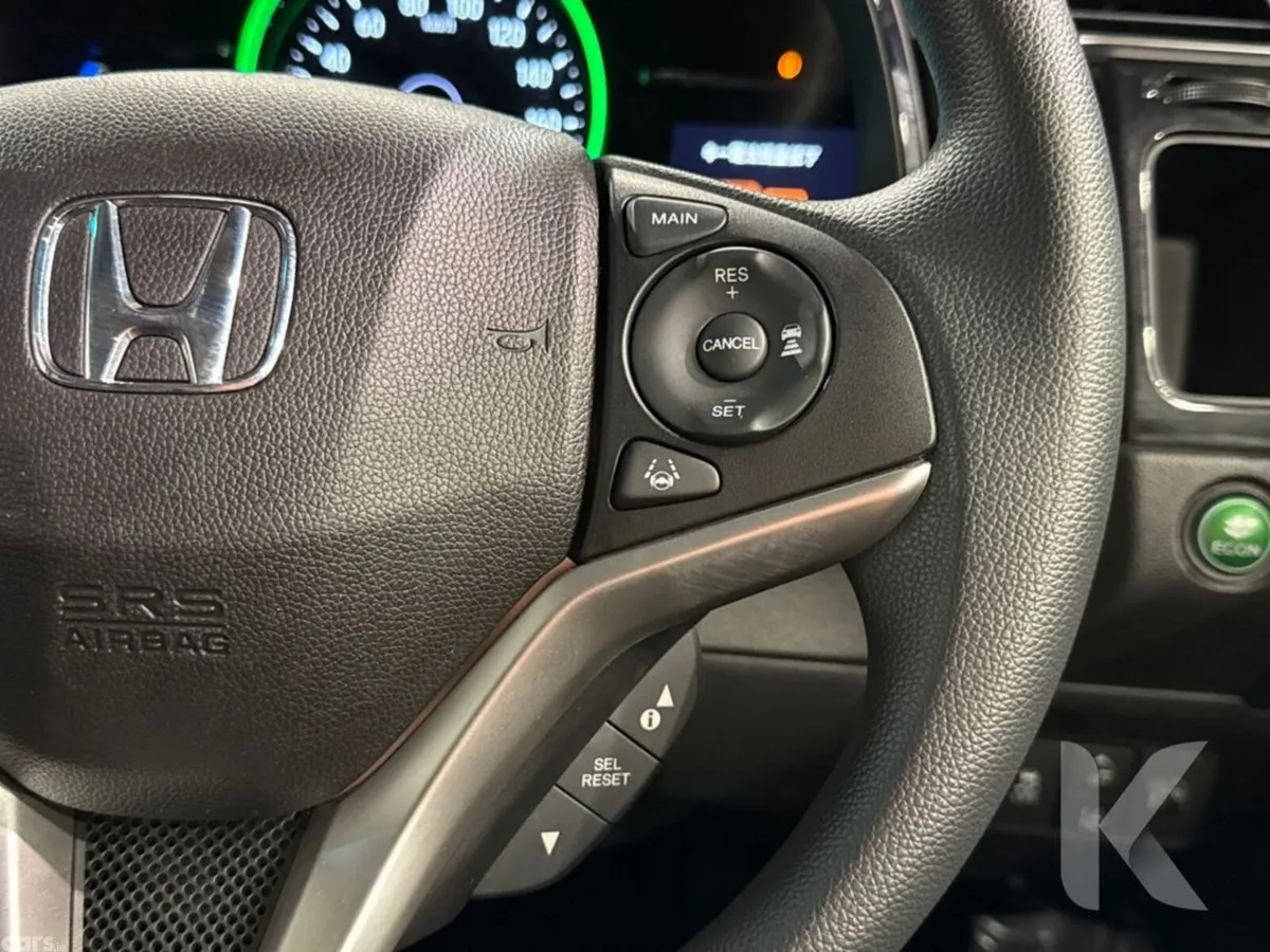 Honda Shuttle Estate, Petrol Hybrid, 2020, White