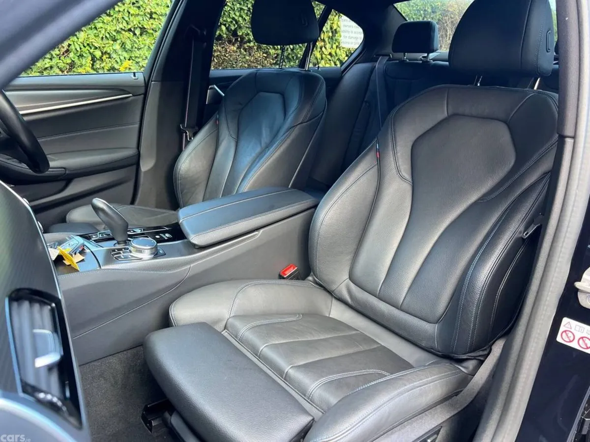 BMW 5-Series Saloon, Petrol Plug-in Hybrid, 2022, Black