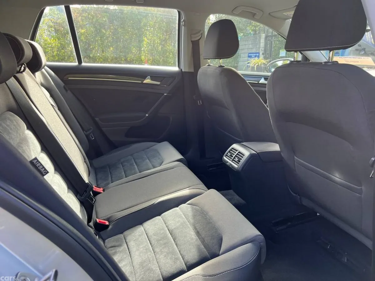 Volkswagen Golf Hatchback, Petrol, 2013, Silver