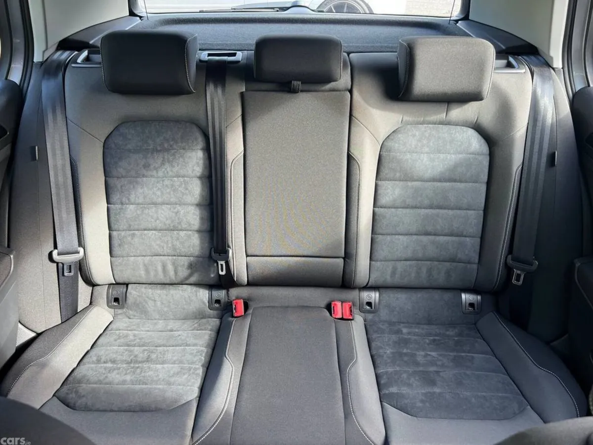 Volkswagen Golf Hatchback, Petrol, 2013, Silver