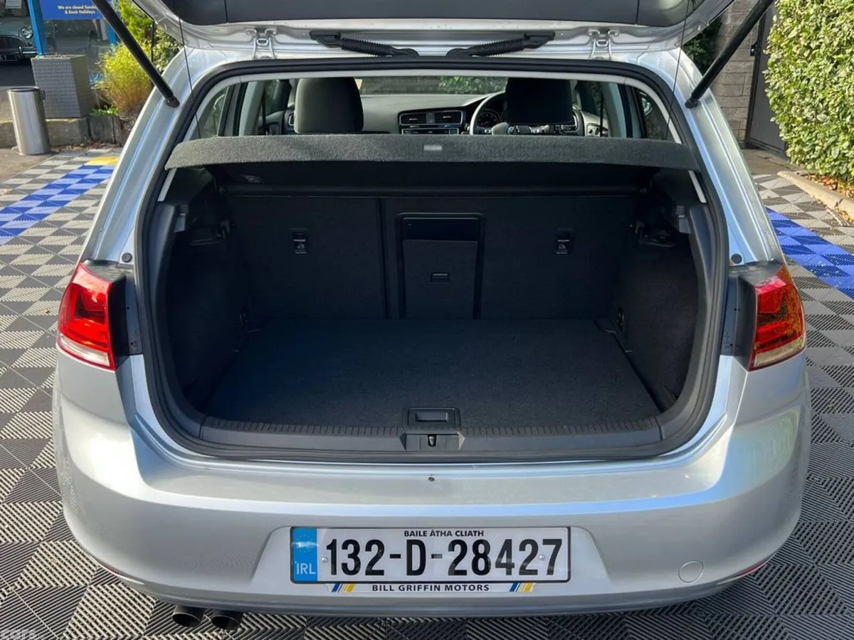 Volkswagen Golf Hatchback, Petrol, 2013, Silver