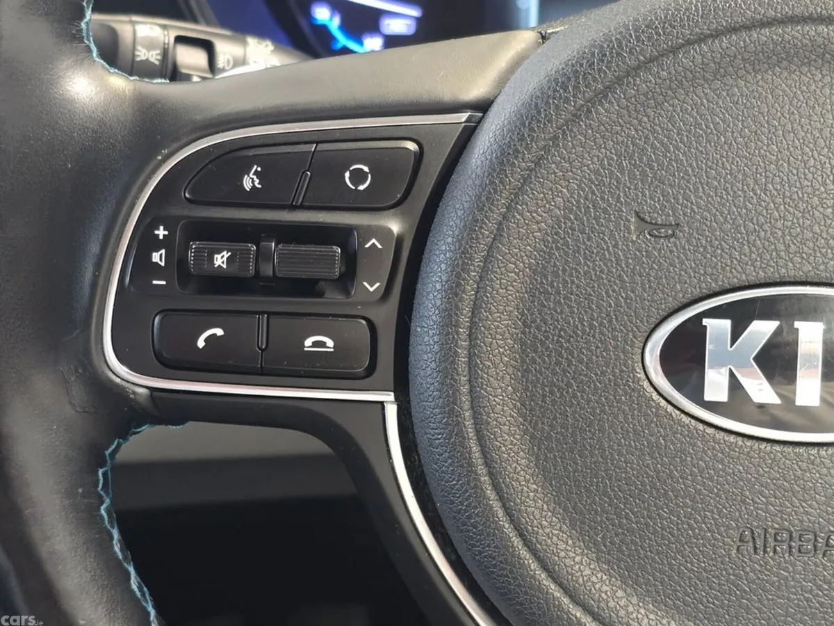 Kia Niro SUV, Petrol Plug-in Hybrid, 2020, Blue