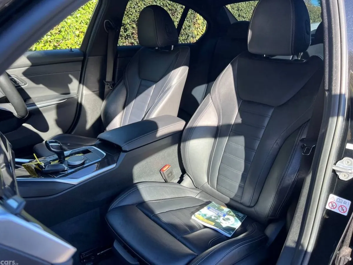 BMW 3-Series Saloon, Petrol Plug-in Hybrid, 2021, Black
