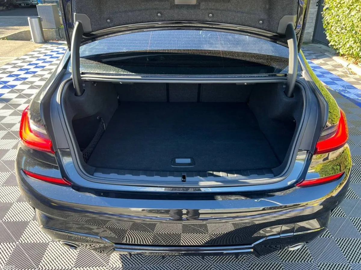 BMW 3-Series Saloon, Petrol Plug-in Hybrid, 2021, Black