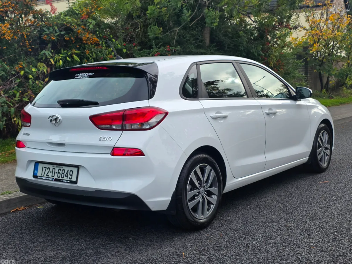 Hyundai i30 Hatchback, Petrol, 2017, White
