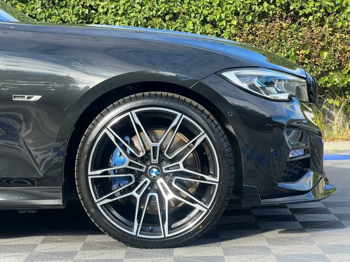 BMW 3-Series Saloon, Petrol Plug-in Hybrid, 2022, Black