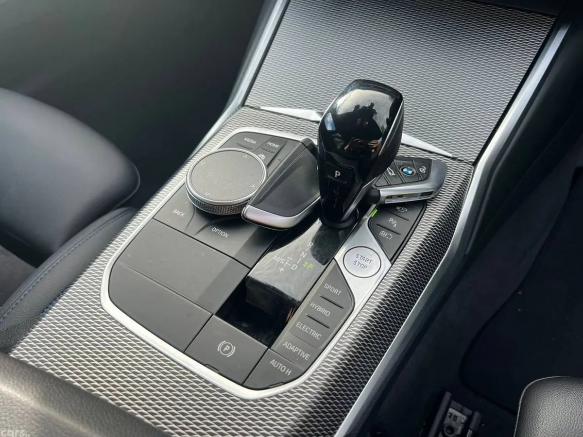 BMW 3-Series Saloon, Petrol Plug-in Hybrid, 2022, Black