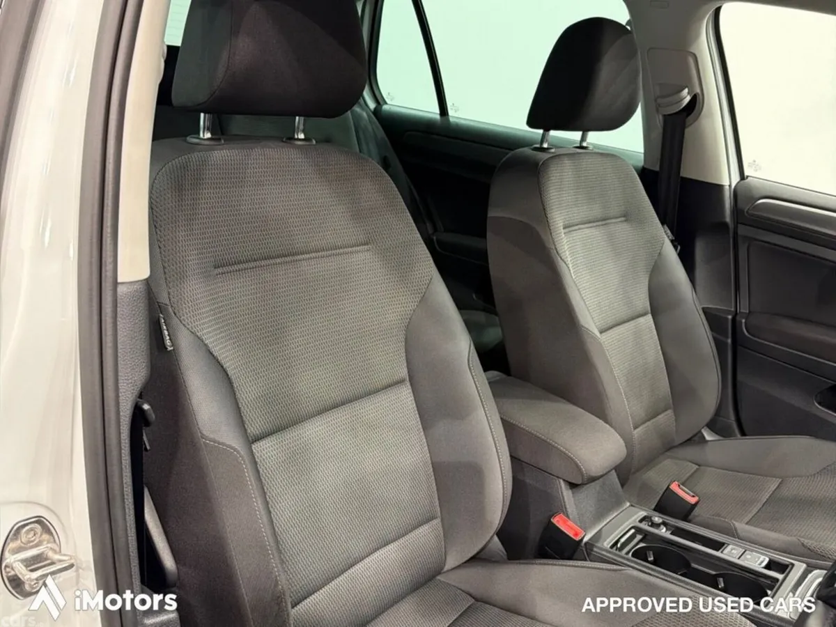 Volkswagen Golf Hatchback, Petrol, 2019, White