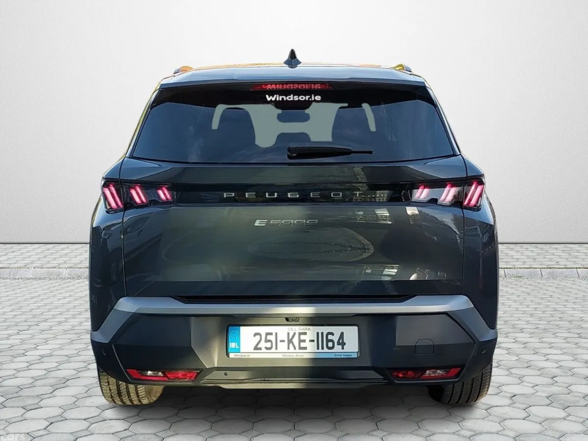 Peugeot 5008 MPV, Electric, 2025, Grey
