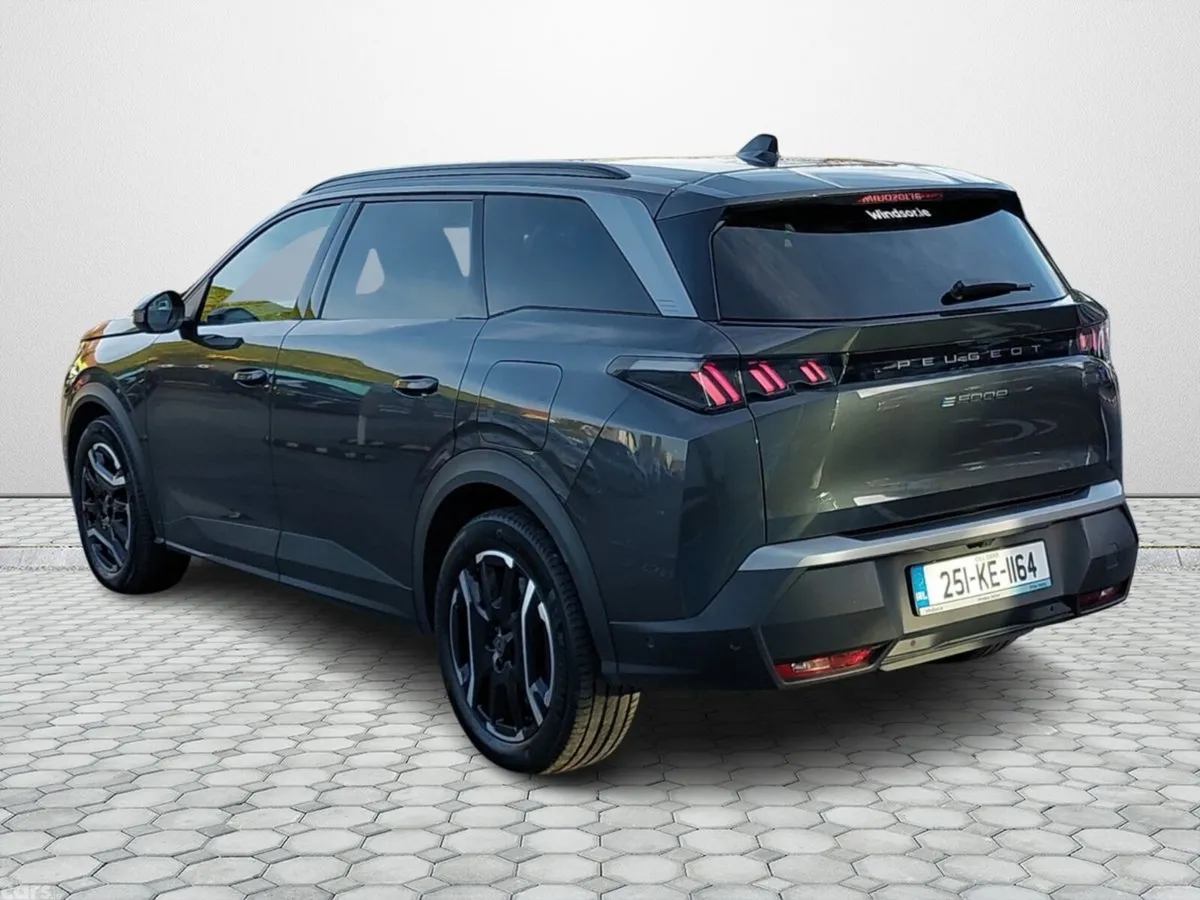 Peugeot 5008 MPV, Electric, 2025, Grey
