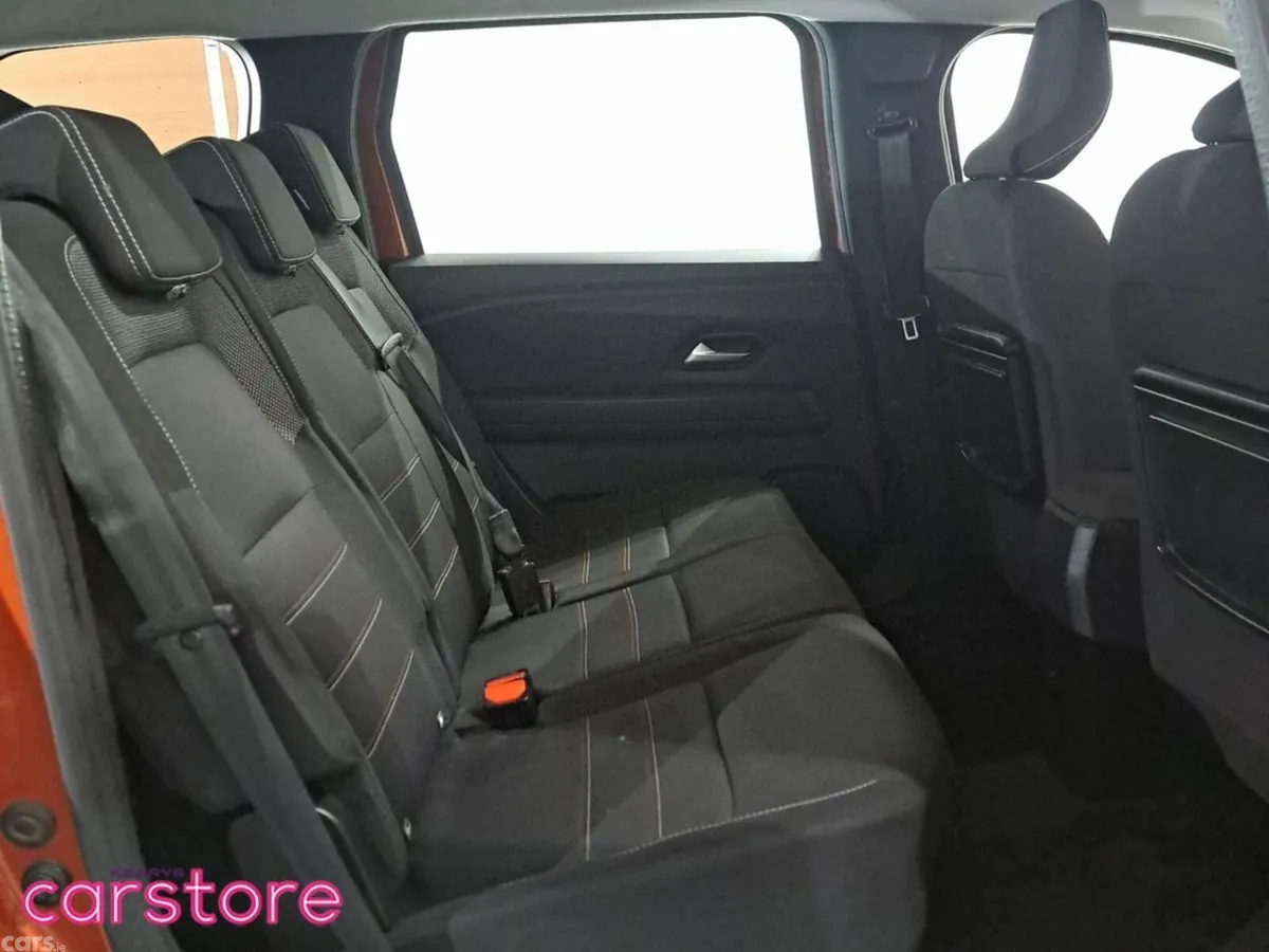 Dacia Jogger Estate, Petrol, 2023, Brown