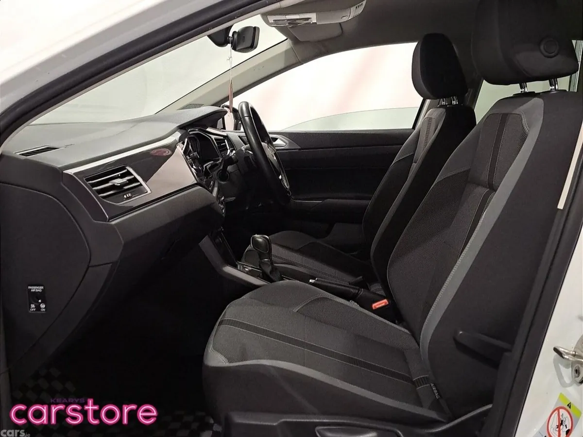Volkswagen Polo Hatchback, Petrol, 2019, White