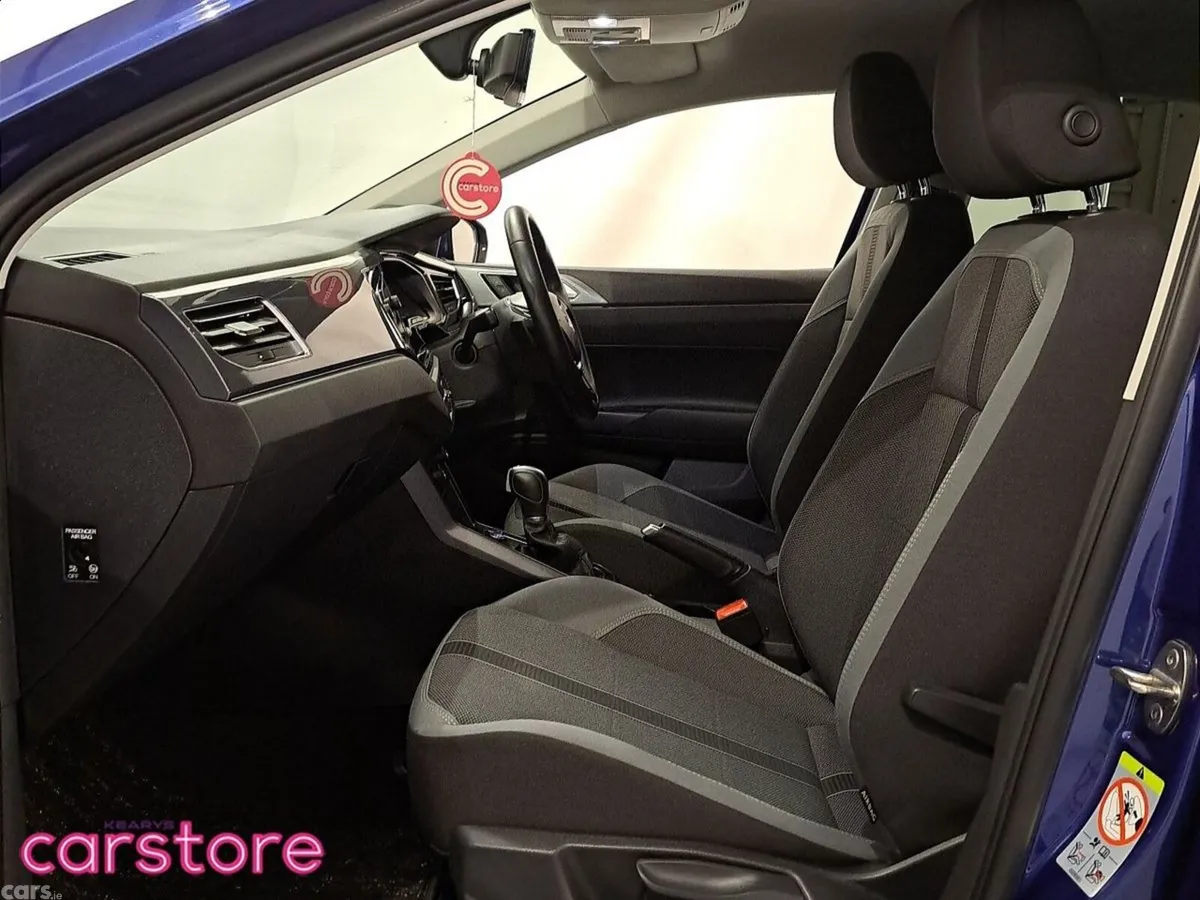 Volkswagen Polo Hatchback, Petrol, 2018, Blue