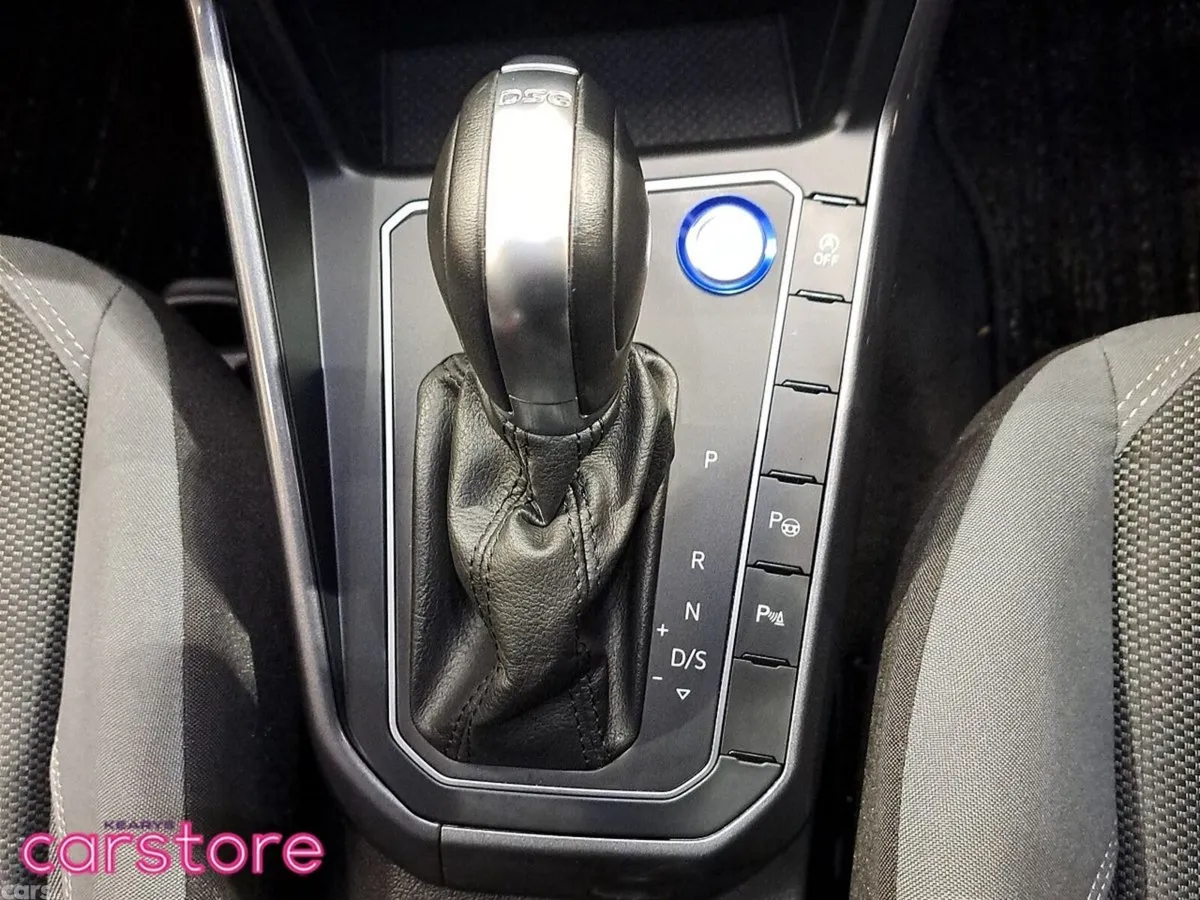 Volkswagen Polo Hatchback, Petrol, 2018, Blue
