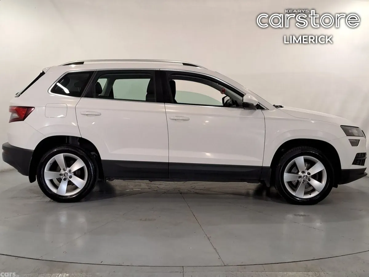 Skoda Karoq Estate, Diesel, 2021, White
