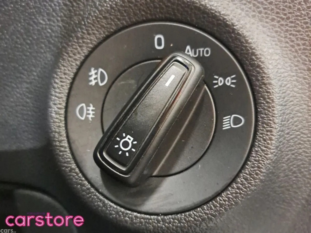 Skoda Karoq Estate, Diesel, 2021, White