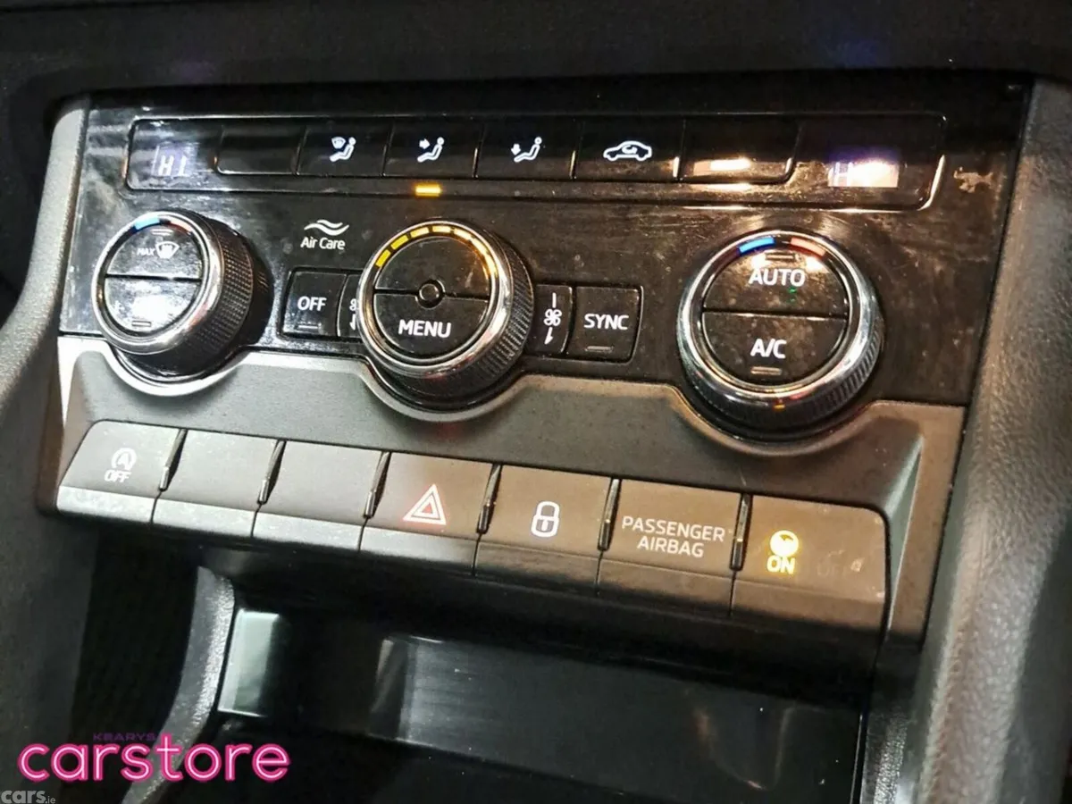 Skoda Karoq Estate, Diesel, 2021, White