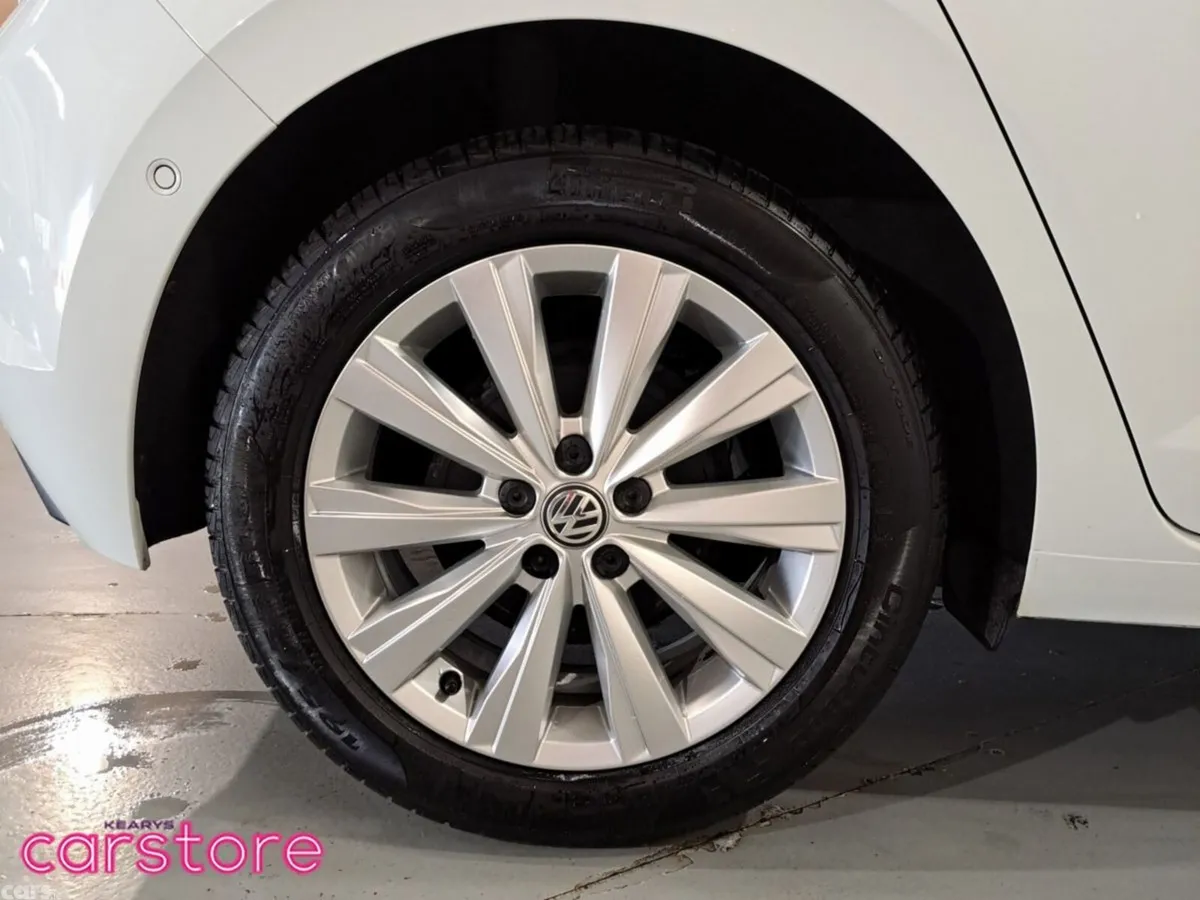 Volkswagen Polo Hatchback, Petrol, 2019, White