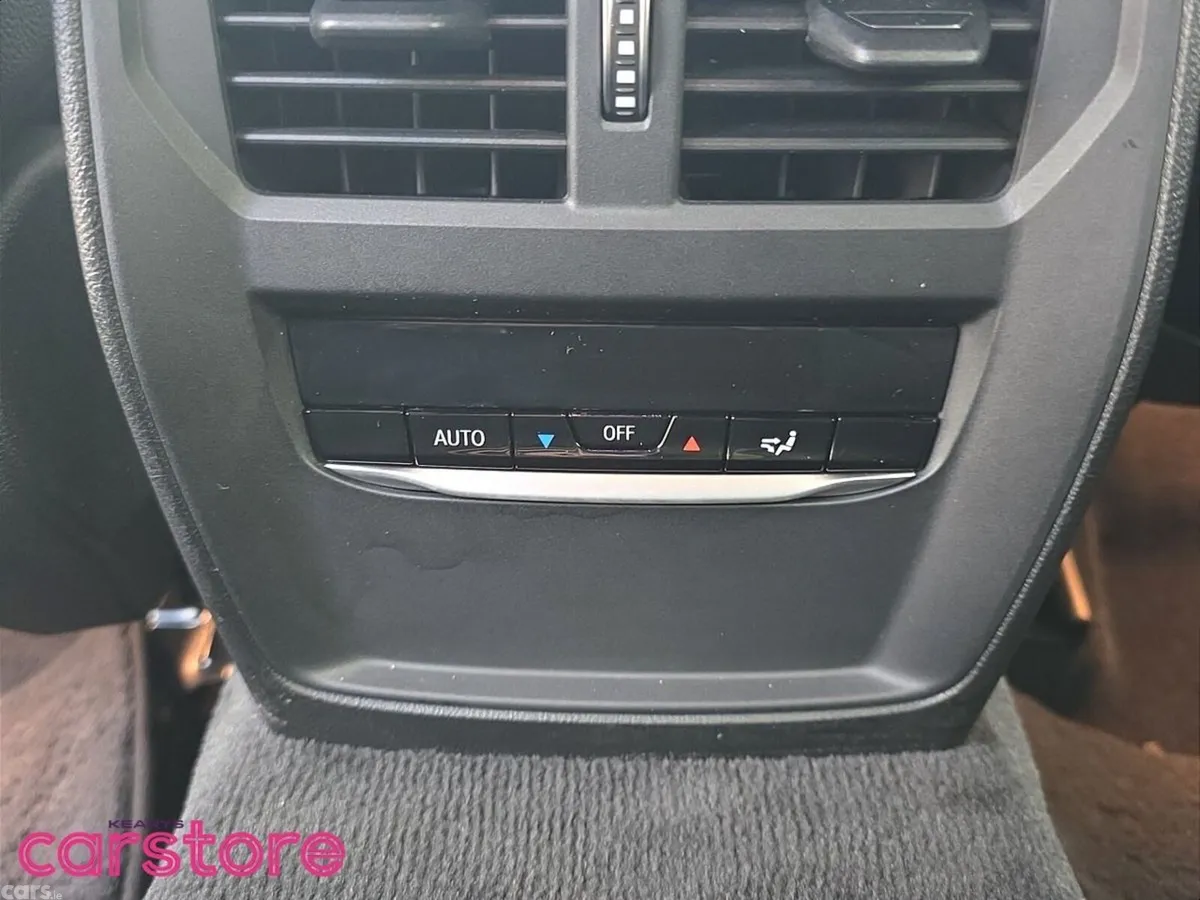 BMW 3-Series Estate, Petrol Hybrid, 2021, White