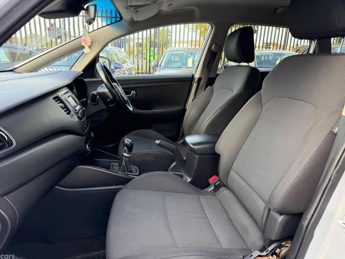 Kia Carens MPV, Diesel, 2013, Silver