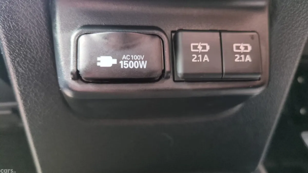 Toyota Sienta MPV, Petrol Hybrid, 2021, Blue