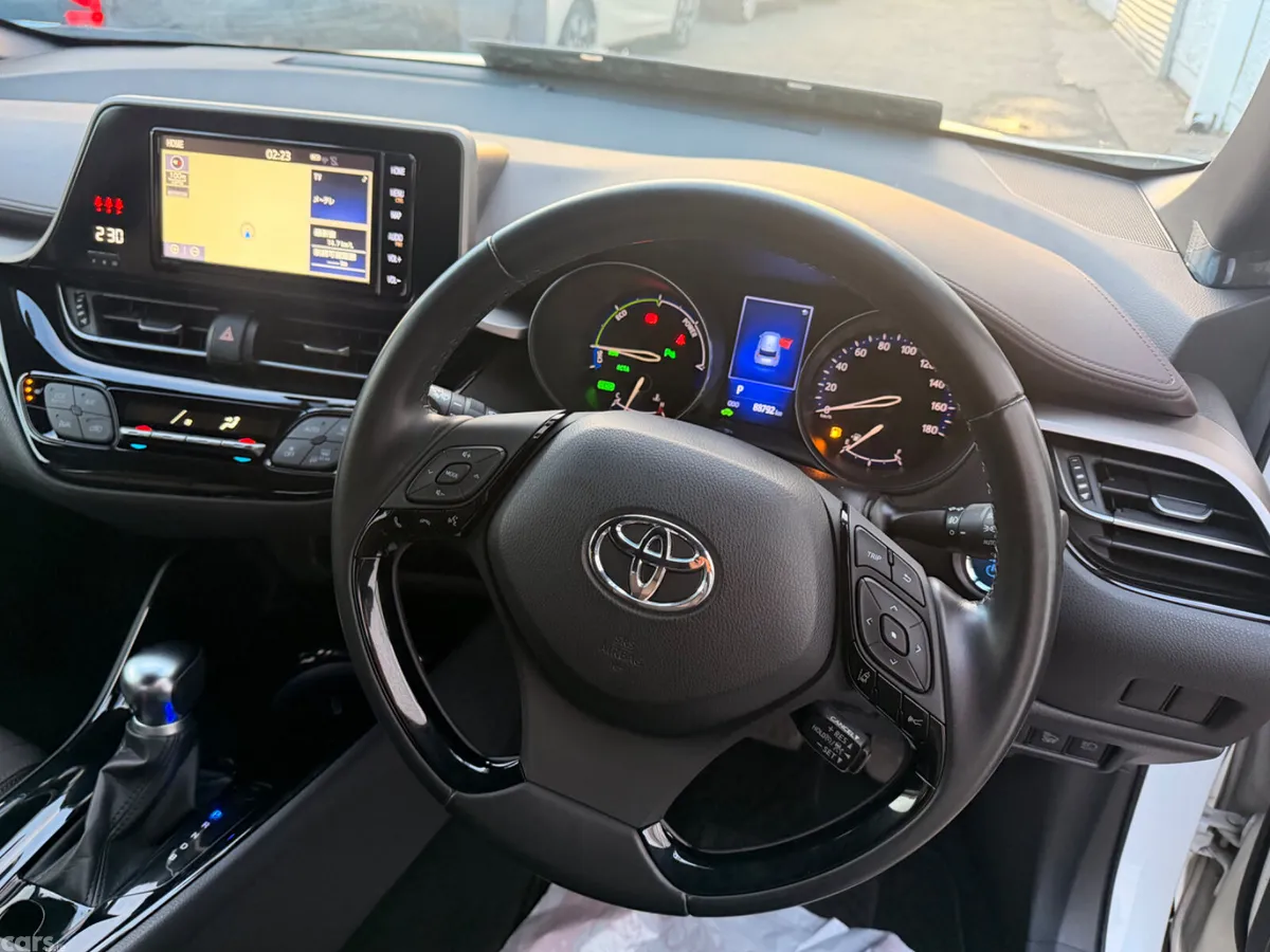 Toyota C-HR MPV, Petrol Hybrid, 2019, White
