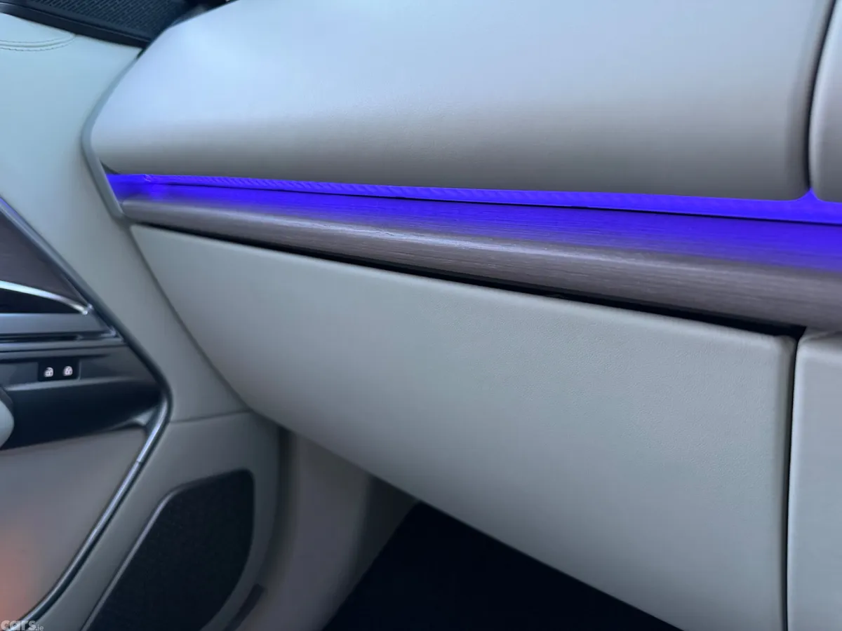 Land Rover Range Rover SUV, Petrol Hybrid, 2024, Gold