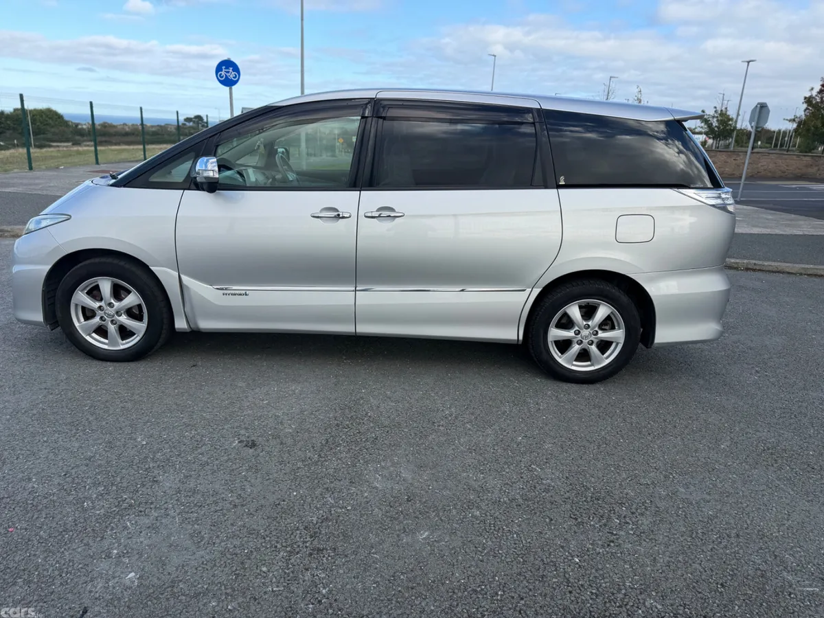 Toyota Estima MPV, Petrol Hybrid, 2011, Silver