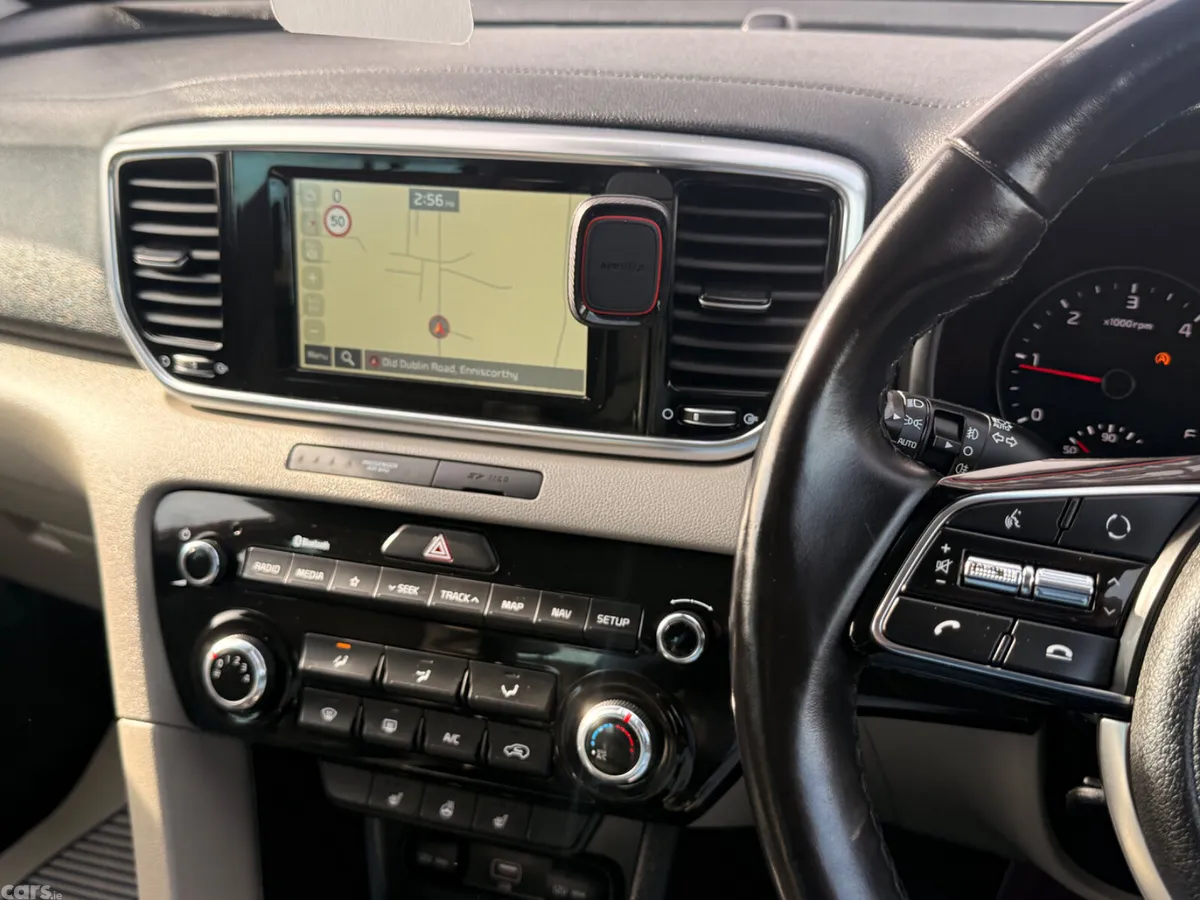 Kia Sportage SUV, Diesel, 2020, Red