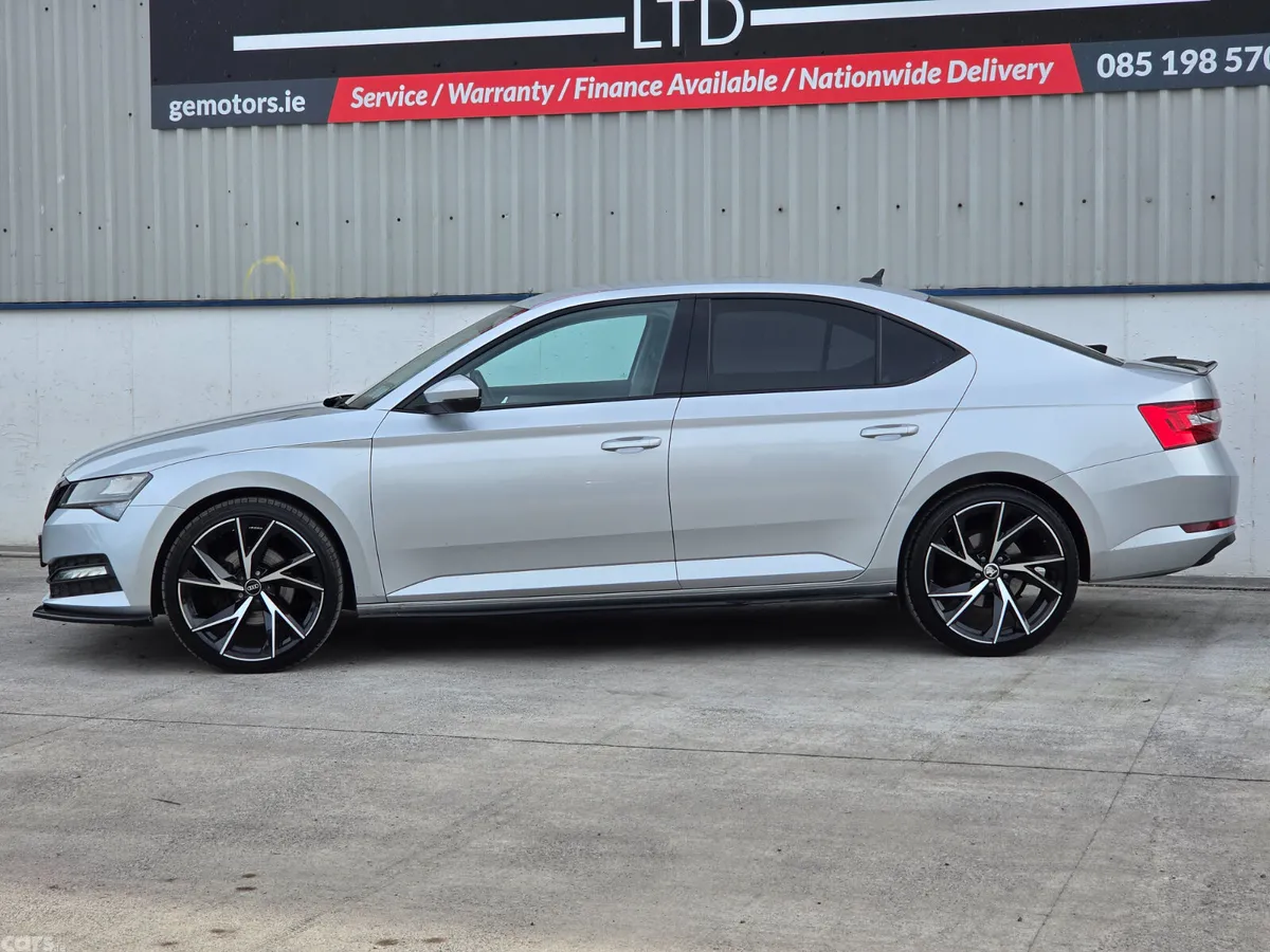 Skoda Superb Saloon, Diesel, 2022, Grey