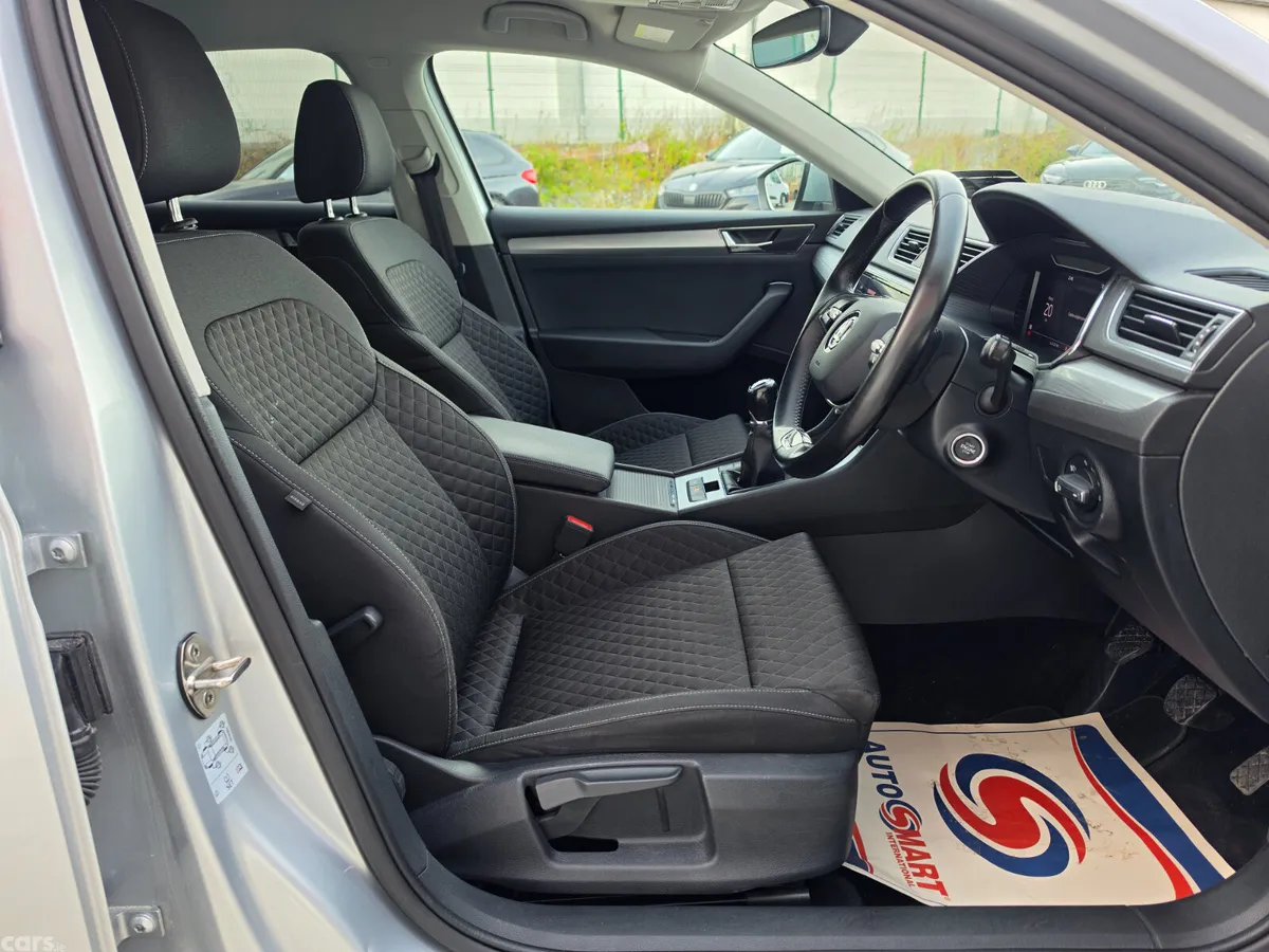 Skoda Superb Saloon, Diesel, 2022, Grey