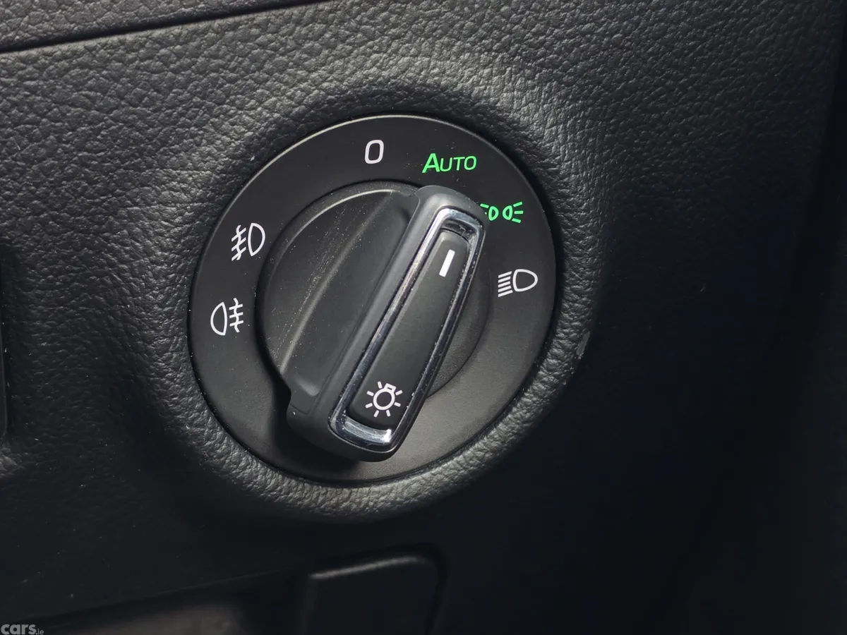Skoda Superb Saloon, Diesel, 2022, Grey