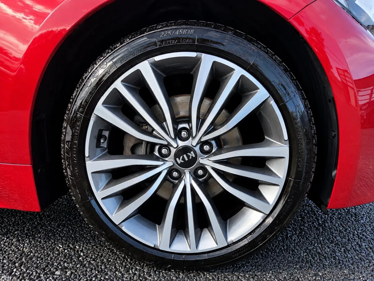 Kia Stinger Hatchback, Diesel, 2019, Red