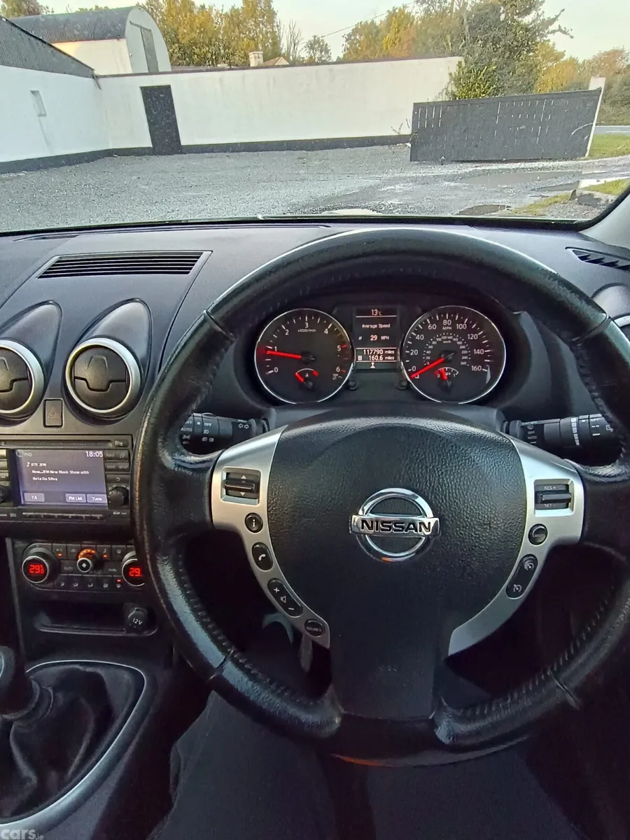 Nissan Qashqai Hatchback, Diesel, 2011, Grey