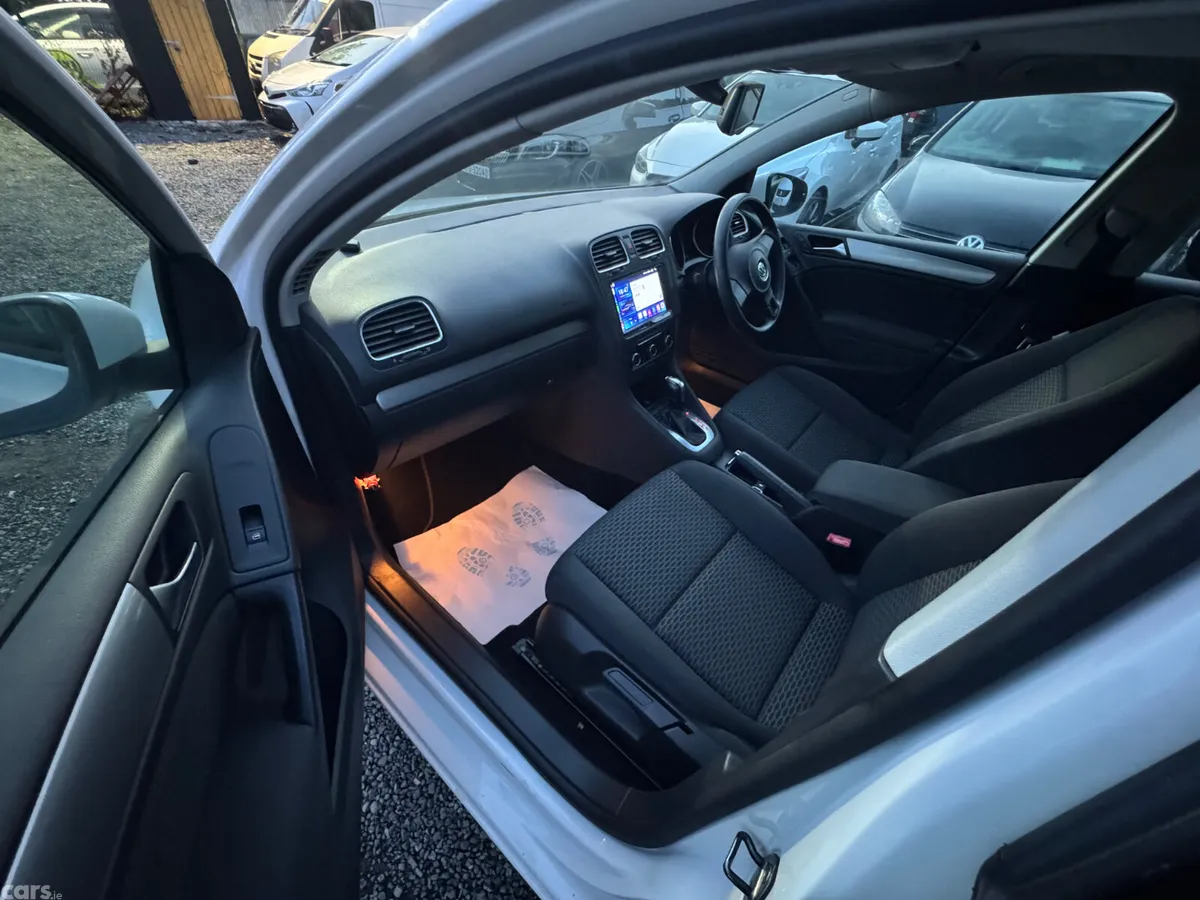 Volkswagen Golf Hatchback, Petrol, 2011, White