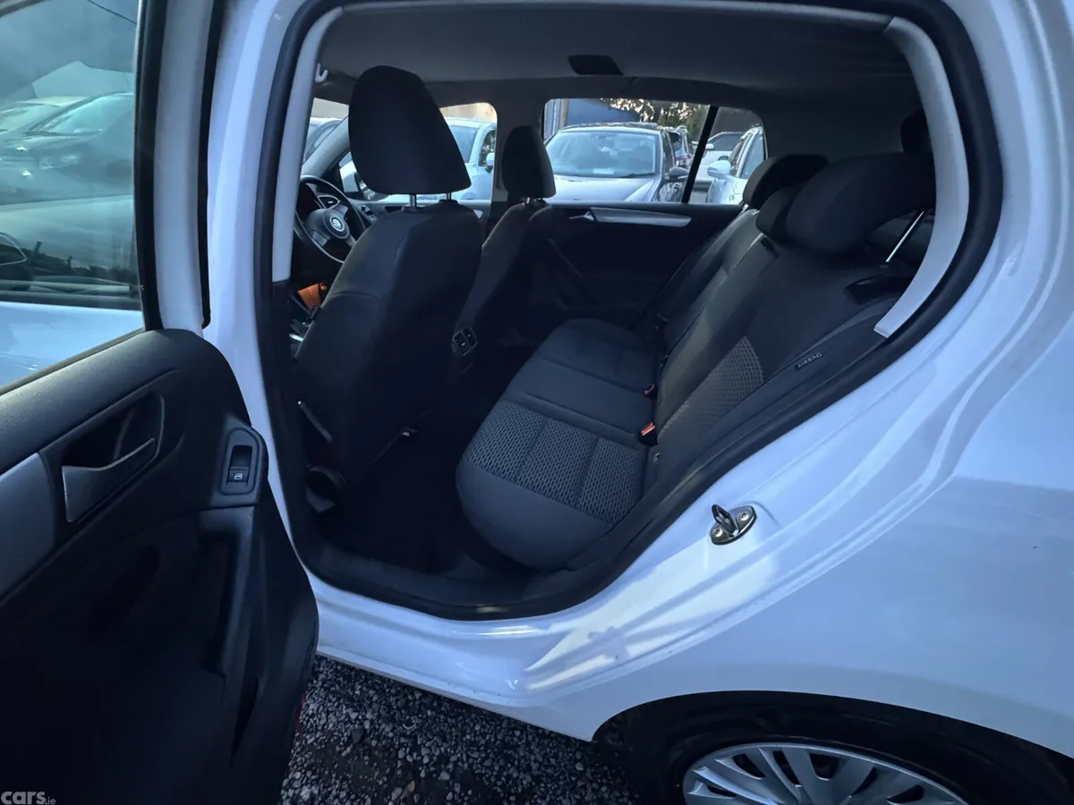 Volkswagen Golf Hatchback, Petrol, 2011, White