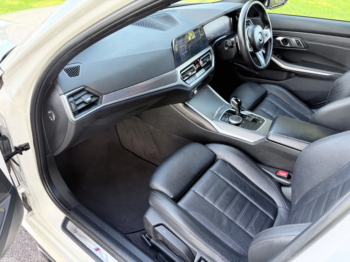 BMW 3-Series Saloon, Diesel, 2021, White