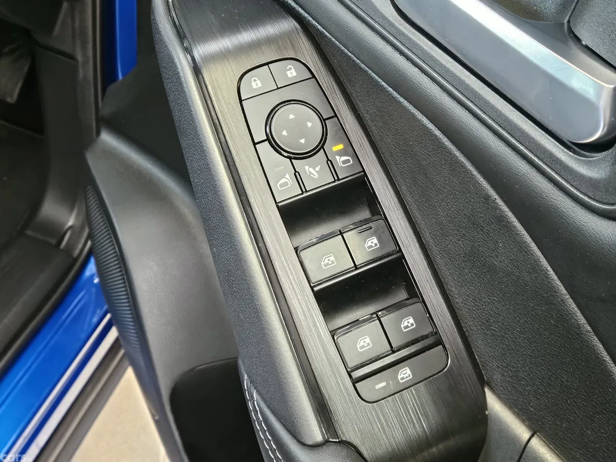 Nissan Qashqai MPV, Petrol, 2022, Blue