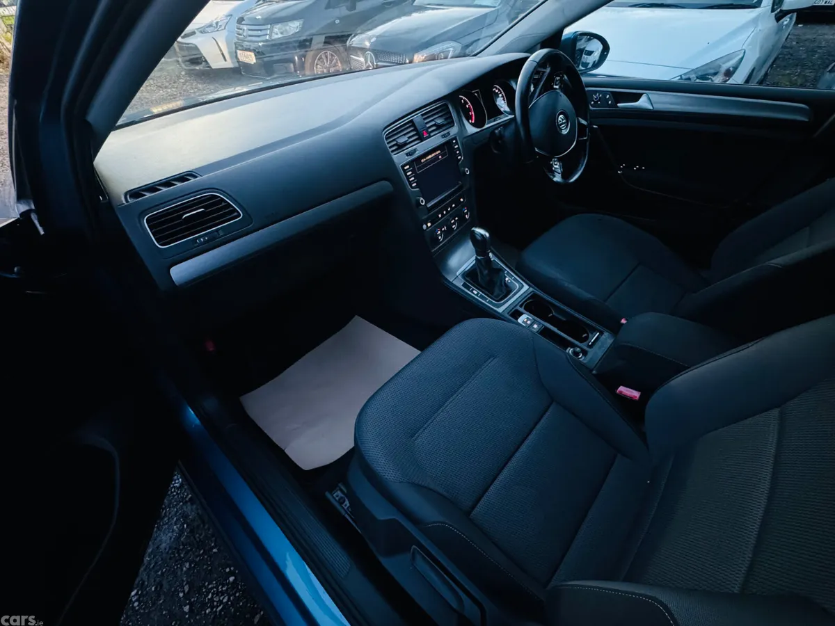 Volkswagen Golf Estate, Petrol, 2016, Blue