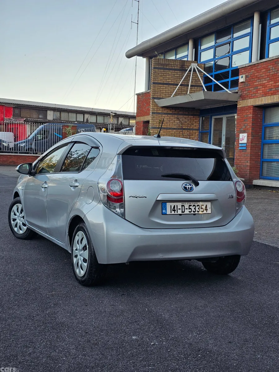 Toyota Aqua Hatchback, Petrol Hybrid, 2014, Silver