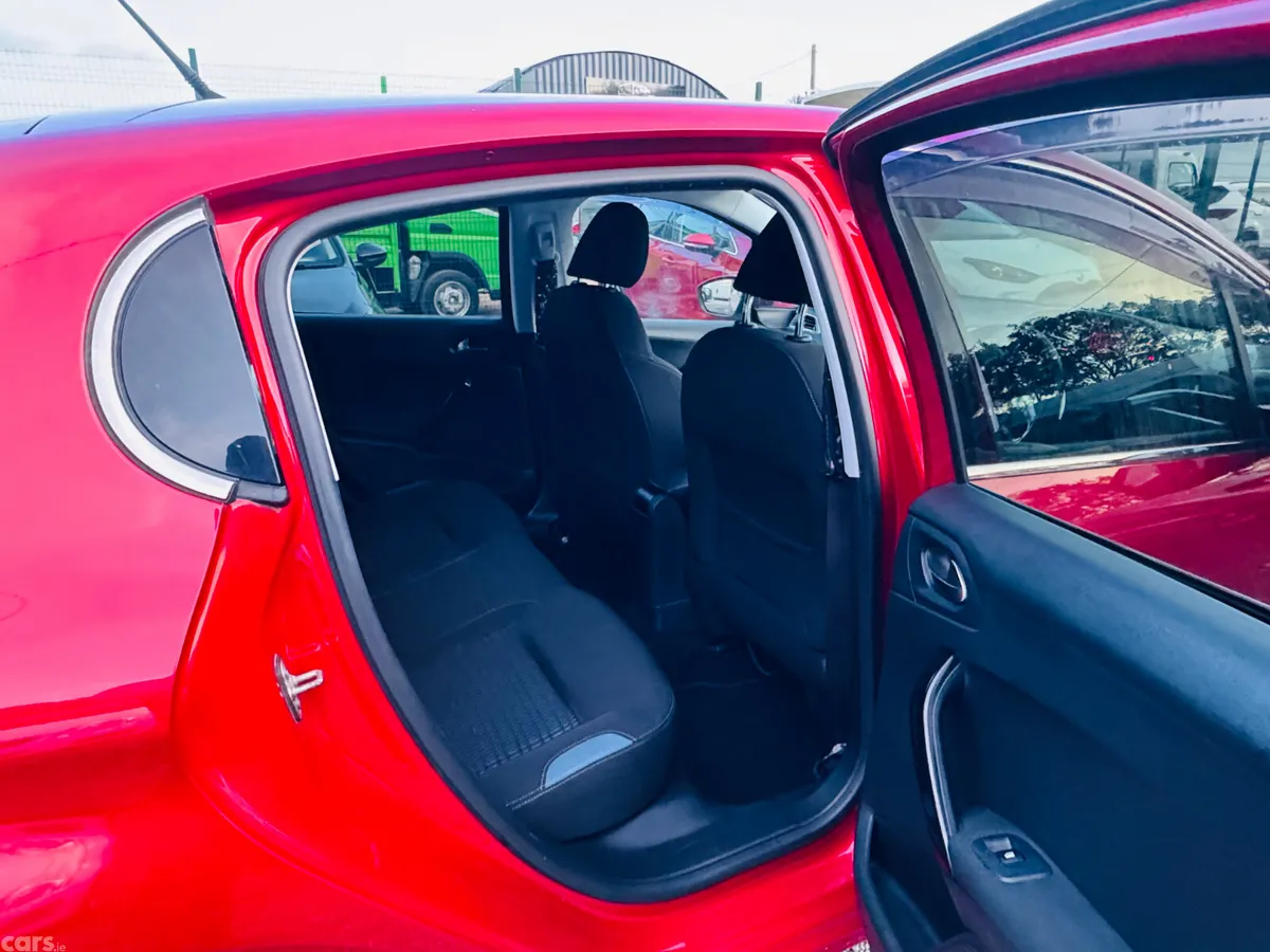 Peugeot 208 Hatchback, Petrol, 2014, Red
